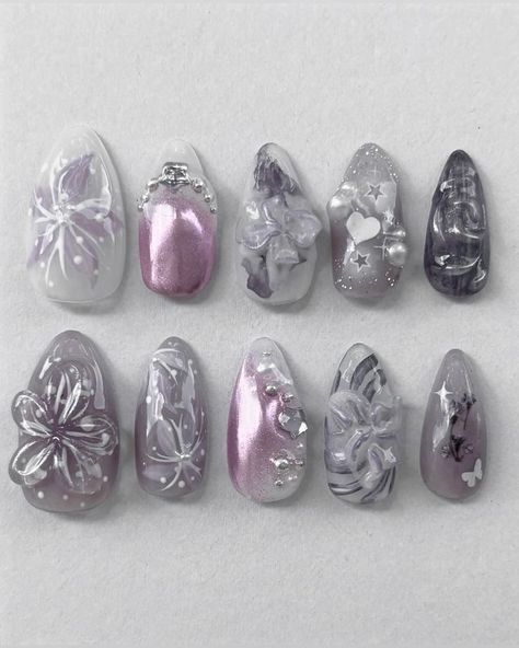 Y2k Gel Nails, Nails Iridescent, Nails Douyin, Acrylic Nails 3d, Designs Y2k, Celestial Nails, Iridescent Nails, Douyin Nails, Nails Jelly