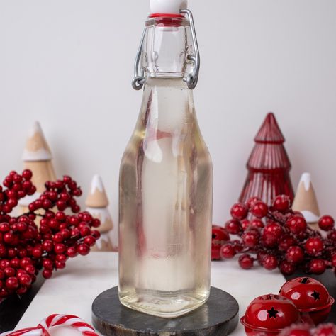 Homemade Peppermint Syrup Recipe – Perfect for Holiday & Tea Coffee Drinks Homemade Peppermint Syrup, Peppermint Syrup For Coffee, Peppermint Mocha Syrup, Peppermint Simple Syrup, Peppermint Coffee Syrup, Peppermint Syrup Recipe, Peppermint Mocha Frappuccino, Peppermint Cocktail, Mocha Drink