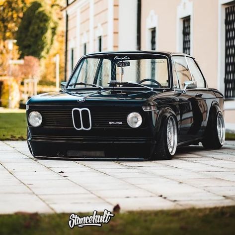 BMW 2002ti Alpina E28 Bmw, Alpina Bmw, Bmw 2002 Tii, Bmw E9, Bmw Vintage, Carros Bmw, 2002 Bmw, Bmw Classic Cars, Bmw Alpina