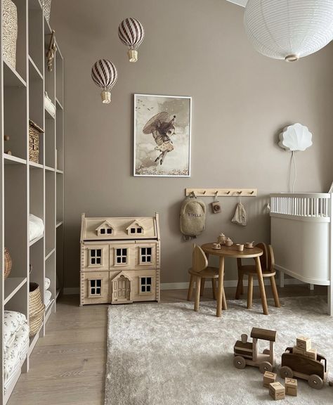 Wabi Sabi Playroom, Neutral Childrens Bedroom Ideas, Light Brown Nursery, Modern Organic Nursery, Small Baby Boy Nursery, Greige Nursery, Newborn Room Design, Limewash Nursery, Japandi Kids Bedroom