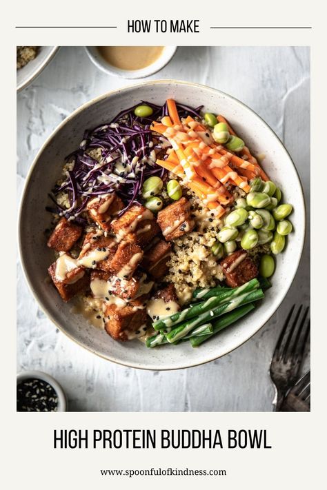 This tempeh Buddha bowl is packed with plant-based protein, vitamins and fibre. It features marinated tempeh, a rainbow of veggies, edamame, and quinoa, drizzled with creamy peanut butter and miso sauce. Marinated Tempeh, Veggie Dinners, Miso Sauce, Tempeh Recipes, Cooking Green Beans, Peanut Butter Sauce, Veggie Dinner, Buddha Bowl, Cooking Ingredients