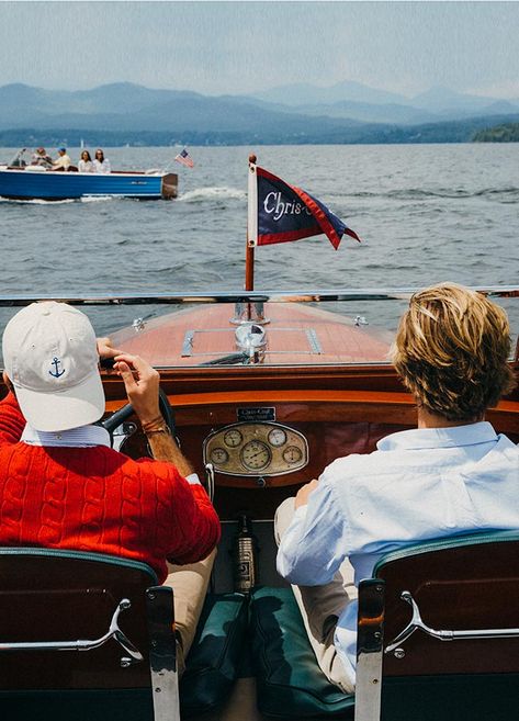 Simply Messing About in Boats - Classy Girls Wear Pearls New England Prep, Sarah Vickers, Classy Girls Wear Pearls, Preppy Boys, Prep Life, Preppy Men, Preppy Mens Fashion, Chris Craft, Ivy League Style