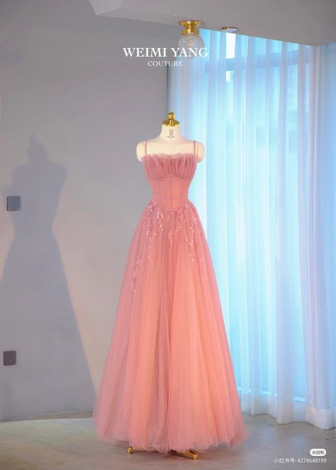 Pink High Low Prom Dress, Pink Wedding Dress Aesthetic, Pink Yule Ball Dress, Prom Dress Inspiration Pink, Aurora Prom Dress, Pink Debut Gown, Prom Dresses Fairytale, Pink Prom Dress Aesthetic, Pink Grad Dresses