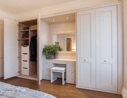 Cupboard With Dressing Table, Built In Dressing Table, Almirah Design, Bedroom Built In Wardrobe, Bedroom Cupboards, Luxury Bedroom Furniture, Dressing Table Design, Wardrobe Interior Design, Bedroom Closet Design