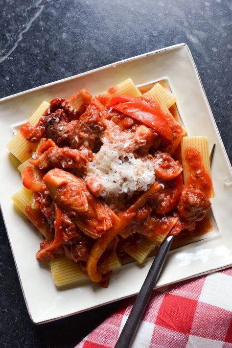 This recipe for rigatoni with Italian sausage is a crowd pleaser! The tangy artichoke combined with the sweet sun-dried tomato is a perfect compliment to the spicy sausage. You'll be making this one over and over again. #bluejeanchef #rigatoni #pasta Rigatoni With Sausage, Rigatoni Recipes, Sausage Parmesan, Blue Jean Chef, Favorite Pasta Recipes, Macaroni Recipes, Rigatoni Pasta, Spicy Sausage, Delish Recipes