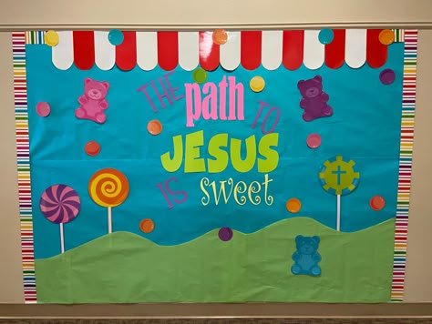 Candy Vbs Theme, Vbs Candyland Theme, Candyland Vbs Decor, Candyland Classroom Decorations, Candy Classroom Door Ideas, Candy Land Vbs, Vbs Bulletin Board Ideas, Candy Land Theme Classroom, Candy Land Bulletin Board