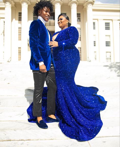 Royal Blue Prom Dress Plus Size, Blue Prom Black Couple, Royal Blue Prom Dress Couple, Prom Dresses For Chubby Girls, Royal Blue Prom Suits, Royal Blue Prom Couple, Baddie Prom Dresses, Baddie Prom, Prom Couples Outfits