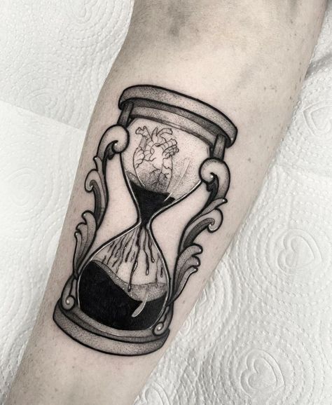 Hourglass Tattoos, Infinity Tattoo With Feather, Hourglass Tattoo, Watch Tattoos, Gothic Tattoo, Tattoo Stencil Outline, Dark Art Tattoo, 3d Tattoo, Small Tattoos For Guys