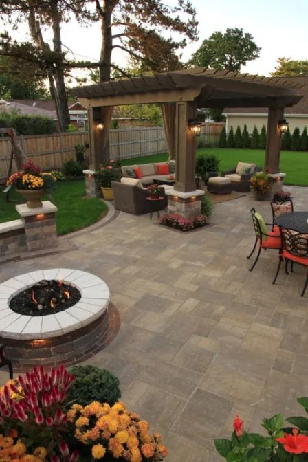 Backyard Paradise - Elmhurst, IL Backyard Deck Ideas, Steel Decor, Creative Backyard, Backyard Layout, Patio Pavers Design, Outdoor Patio Designs, Pergola Design, Backyard Remodel, Backyard Entertaining