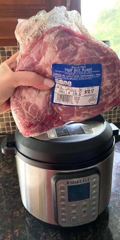 Pork Roast In Instant Pot Recipes, Insta Pot Pork Shoulder Recipes, Pork Roast In Pressure Cooker, Pork In Instant Pot Recipes, Instapot Pork Roast Recipe, Pork Roast Instapot, Pressure Cooker Pork Roast Recipes, Pork Boston Button Recipes Instapot, Pork Roast Instant Pot Recipes