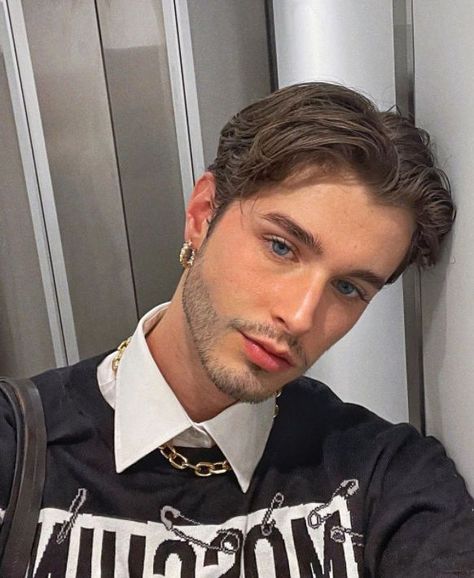 Thomas Rossier, Aesthetic Boys, Post On Instagram, Twins, Mirror Selfie, Birthday, On Instagram, Instagram