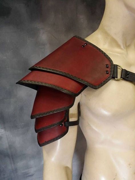 Leather Gauntlet, Clothing Projects, Fantasy Ideas, Leather Bracers, Fashion Reference, Accessory Ideas, Shoulder Armor, Leather Armor, Arm Armor