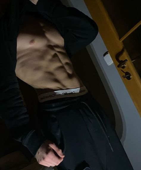 Ondřej Vašek | Fitness on Instagram: "🔪🔪" Cute Guy Pics, Men Abs, Gym Guys, Biker Men, Anime Guys Shirtless, Aesthetic Guys, Muscular Men, Attractive Guys, Shirtless Men