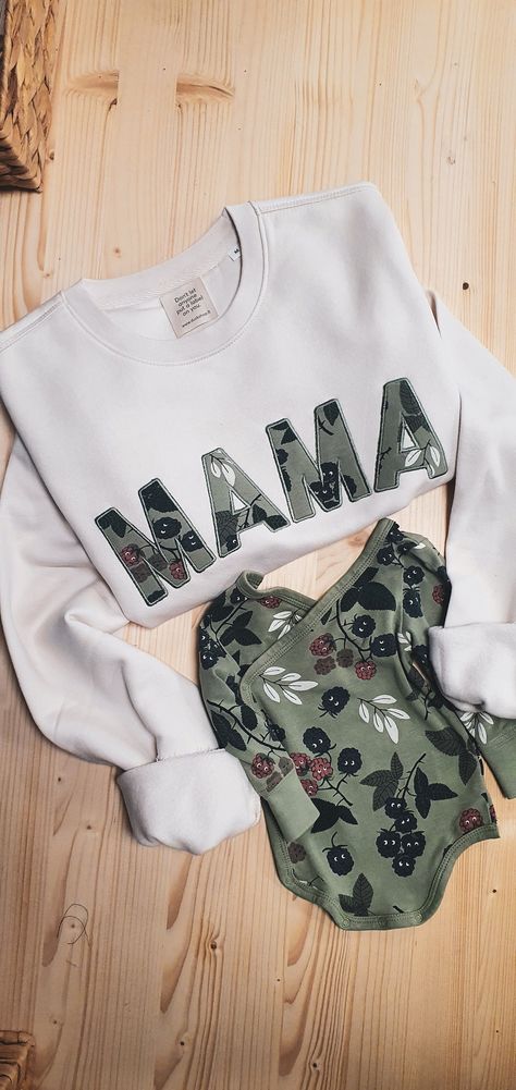 Comfy Mama Outfits, Gifts For First Time Moms, Diy Mama Sweatshirt, Mom Clothes, Mama Sweater With Baby Clothes, Baby Things, First Time Mom Tips, Baby Gift, Baby Stuff