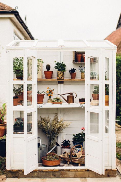 Vintage victorian growhouse Herb Room, Mini Shed, She Shed Interior, Terracotta Roof Tiles, Victorian Greenhouses, Lean To Greenhouse, Terracotta Roof, Greenhouse Shed, Greenhouse Ideas