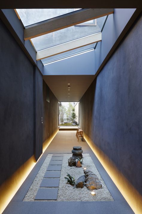 Guest House in Kyoto / B.L.U.E. Architecture Design Studio Architecture Design Studio, Zen Interiors, Model Architecture, Japanese Home Design, Zen House, Zen Garden Design, Japanese Interiors, Plans Architecture, Zen Design