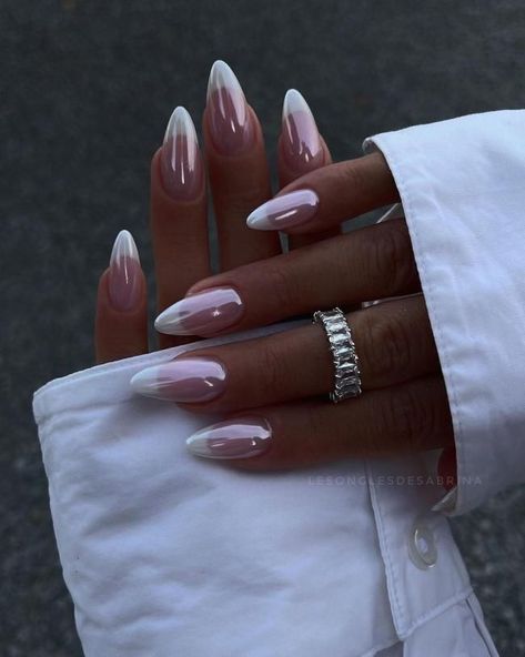 Nail Inspo For Homecoming, Short Medium Almond Nails, Silver And Nude Nails, Crome Nails Almond Short, Mint Colored Nails, Edc Nails Designs, Corporate Nails, Edc Nails, Platinum Nails