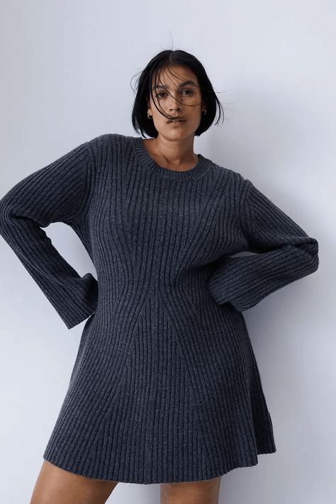 Gray Sweater Dress Outfit, Gray Sweater Dress, Winter Knit Sweater, Mini Dress Fashion, Ribbed Knit Dress, Mini Sweater Dress, Gray Sweater, Knit Mini Dress, Feminine Look