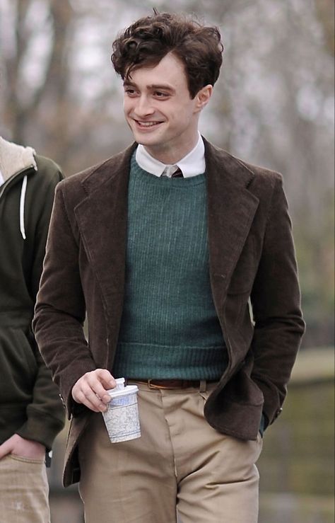 British Aesthetic Outfit, Dark Academia Men, British Guys, Daniel Radcliffe Harry Potter, Kill Your Darlings, Dark Academia Outfits, Dark Academia Outfit, Academia Outfits, Aesthetic Outfits Men