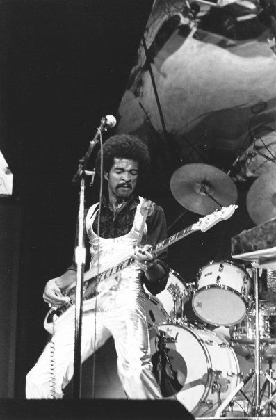 Larry Graham, Sly And The Family Stone, Family Stone, Parliament Funkadelic, All About That Bass, Funky Music, The Family Stone, Old School Music, R&b Music