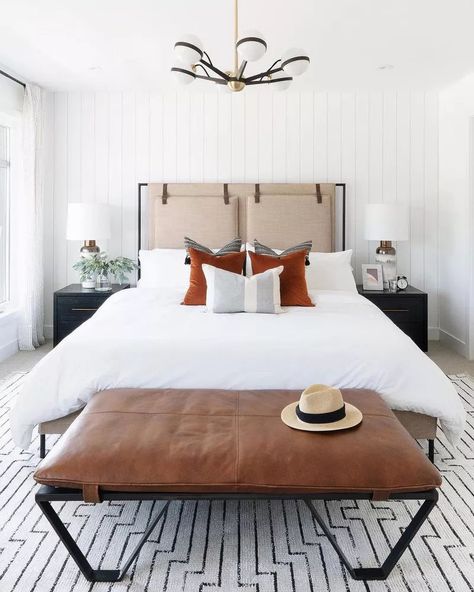 This white bedroom features leather details with the headboard and bench for a touch of masculinity. The rug also adds a nice contrasting element to the bedding. Bedroom Staging, Leclair Decor, All White Bedroom, Staging Ideas, Apartment Decoration, Headboard Decor, Rooms Reveal, Décor Diy, White Bedroom