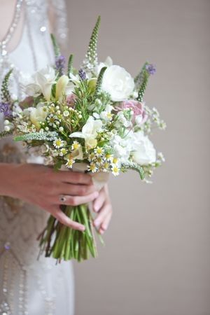 Natural Wedding Flowers, Small Wedding Bouquets, Natural Bouquet, Country Bride, Tiny Wedding, Daisy Bouquet, Hand Tied Bouquet, City Hall Wedding, Wildflower Bouquet