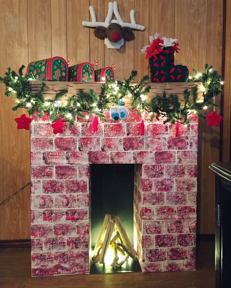 A little handmade Christmas ❤️ Cardboard Fireplace, Fire Effect, Crochet Photo Props, Faux Fireplace Diy, Crochet Frog, Happy Fourth Of July, Faux Fireplace, Cardboard Cutout, Newborn Sets