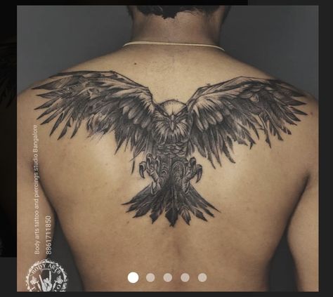 Hawk Back Tattoo, An Eagle Tattoo, Eagle Back Tattoo, Arm Tattoos Drawing, Tattoos Drawing, Tattoo Style Art, Mexican Eagle, Hawk Tattoo, Vogel Tattoo