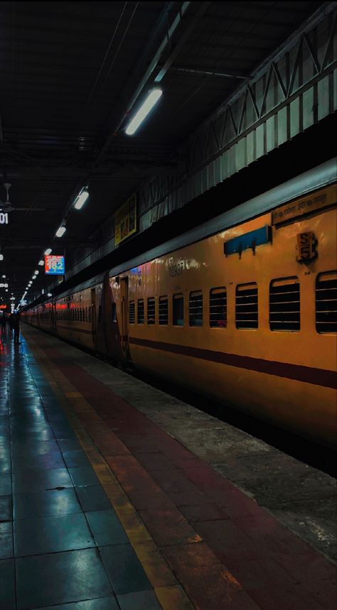 Night Railway Station Snap, Night Train Snap, Railway Station Night, Railway Station Snap, Railway Station Photography, Breakup Dp, Chennai Metro, Janmashtami Greetings, Breakup Dp Photo