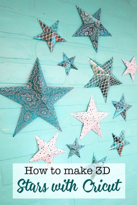 How to make 3D paper stars with the Cricut Maker. Using Deluxe foil embossed paper and the scoring wheel. Easy DIY wall art. #cricutmade #cricut Cricut Organization, 3d Paper Stars, Cricket Joy, Cricut Tools, 3d Paper Star, Craft Cricut, 3d Stars, Paper Garlands, Chip Art