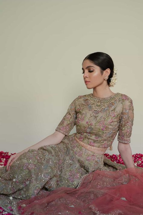 Zara Shahjahan Bridal, Casual Bridal Dress, Zara Shahjahan, Lehenga Designs Simple, Elegant Outfit Classy, Bridal Dress Fashion, Traditional Indian Outfits, Indian Bridal Fashion, Pakistani Bridal Dresses