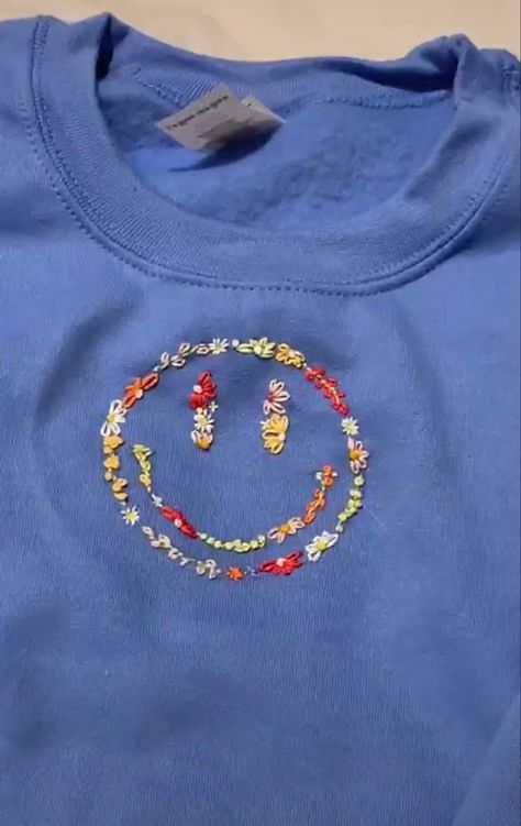 Smiley Face Embroidery, Embroidery Crewneck, Face Embroidery, Hoodie Diy, Clothes Embroidery Diy, Diy Embroidery Designs, Embroidery Tshirt, Embroidery Hoodie, Hand Embroidery Kit