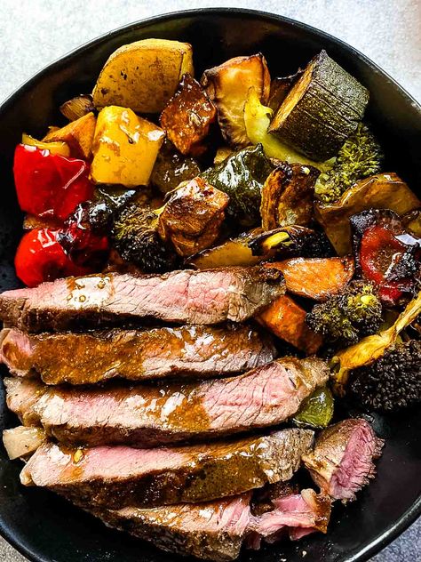 Oven Roasted Steak And Vegetables Steak With Roasted Vegetables, Steak And Roasted Vegetables, Tritip Recipes Oven, Oven Roasted Steak, Roasted Steak, Steak And Vegetables, Roast Steak, Dish Ideas, Pork Dinner