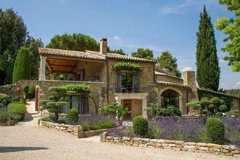 Small Hotel, Hotel Boutique, Hotel Stay, City Hotel, Provence France, Hotel Style, Cool Pools, Rustic Chic, Outdoor Swimming Pool