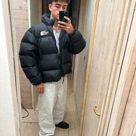 North face 700 down jacket Coats North Face, Windbreaker Outfit, North Face Outfits, North Face 700, North Face Coat, Black North Face, The North Face Jackets, North Face Jackets, North Face Jacket