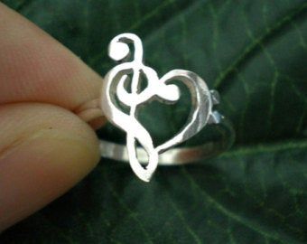 Dj jewelry | Etsy Music Teacher Appreciation Gifts, Treble Clef Ring, Treble Clef Heart, Music Note Ring, Love Heart Ring, Music Note Tattoo, Trendy Music, Music Heart, Bass Clef