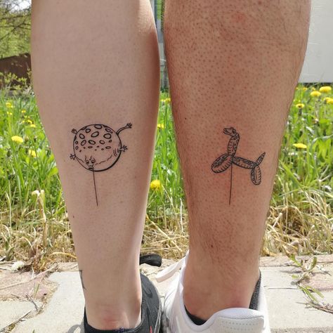 Couple Tattoos: 30+ Design Ideas to Describe Your Relationship - 100 Tattoos Pair Tattoos, Maching Tattoos, Matching Friend Tattoos, Cute Matching Tattoos, Small Matching Tattoos, Cute Couple Tattoos, Small Couple Tattoos, Tattoos Infinity, Couple Tattoos Unique