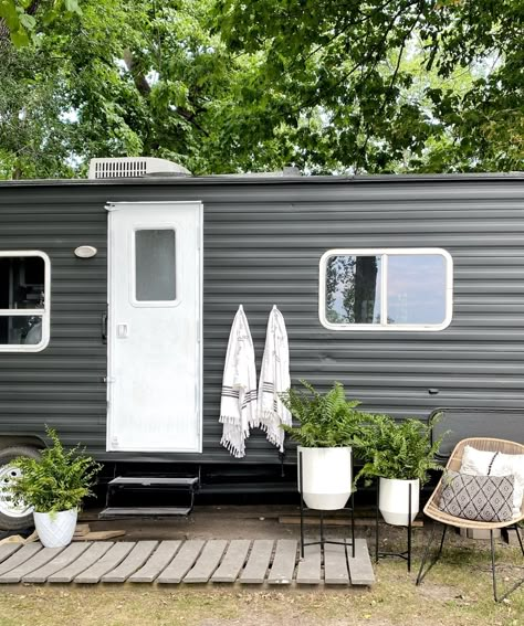 Old Travel Trailer Remodel, How To Paint Outside Of Camper, Painting A Camper Exterior Glamping, Painted Trailer Exterior, Camper Exterior Siding Ideas, Painting The Outside Of A Camper, Vintage Camper Renovation Diy, Camper Converted To Tiny House, Coachmen Camper Remodel