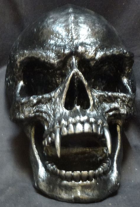 MORBIUS Hanging Head Skull Vampire Teeth Skull Vampire, Vampire Stuff, Day Walker, Vampire Skull, Badass Skulls, Head Skull, Spooky Stuff, Vampire Teeth, Gothic Design