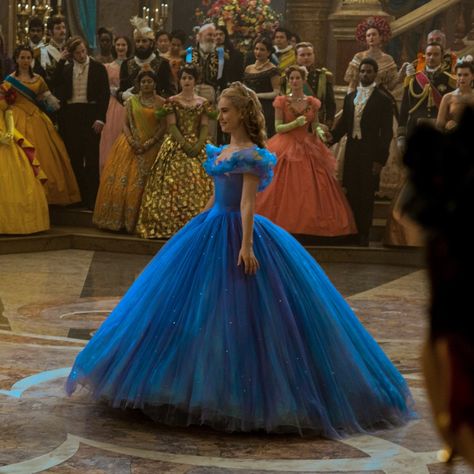 Live Action Cinderella Dress, Cinderella 2015 Dress, Cinderella Live Action Dress, Cinderella Live Action, Cinderella Gown, Cinderella Aesthetic, Award Show Dresses, Cinderella 2015, Cinderella Dress