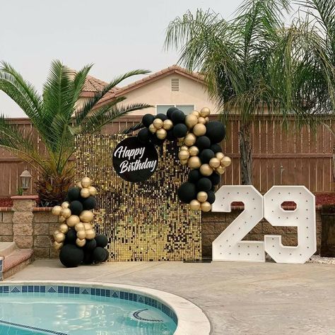 29th Birthday Decorations, Outdoor Birthday Decorations, Brunch Party Decorations, Black Centerpieces, Moms 50th Birthday, Birthday Decorations For Men, Christmas Door Decoration, 50th Birthday Decorations, Simple Birthday Decorations