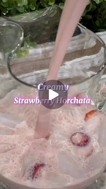 Horchata Drink Recipes, Strawberry Horchata Recipes, Dutch Bros Strawberry Horchata, Strawberry Horchata Chai Dutch Bros, How To Make Horchata Mexican Drinks, Alcoholic Horchata, Horchata Recipe Mexican, Easy Horchata Recipe, Strawberry Horchata