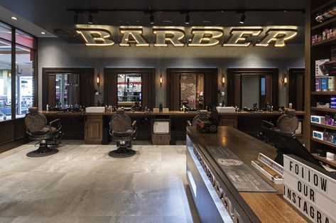 Barbershop Station Ideas, Barbershop With Bar, High End Barbershop Design, Wood Barbershop, Dark Barbershop Design, All Black Barbershop, Barber Store, Modern Barber Shop, Barbershop Design Interior