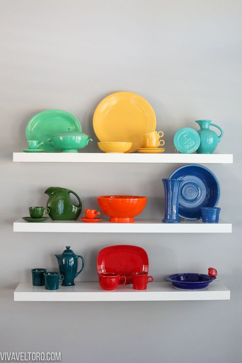 fiestaware on shelves Fiesta Kitchen Decor Ideas, Fiestaware Display Ideas, How To Display Fiestaware, Decorating With Fiestaware, Fiestaware Storage, Displaying Fiestaware, Fiesta Ware Display Ideas, Creative Display Ideas, Fiestaware Display