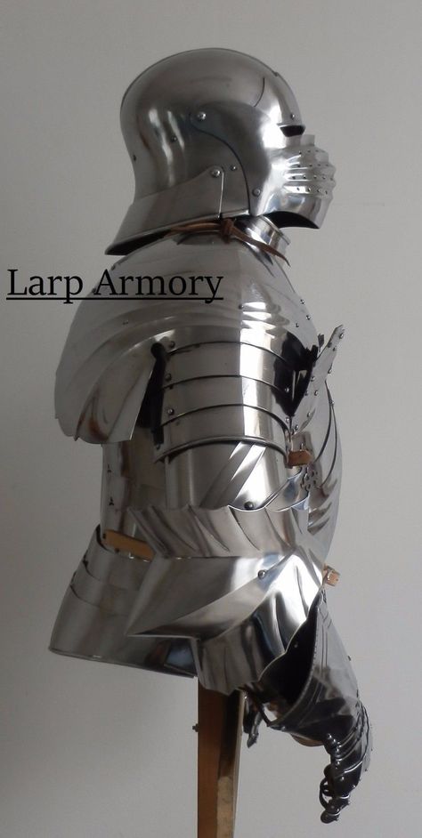 German Armour side view Knight Side View, Armor Back View, Medieval Armour Reference, Armor Side View, European Knight Armor, Space Armor, Armor Reference, Late Medieval Armor, Suit Of Armor