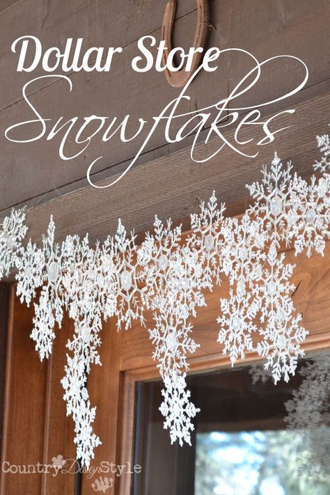 Cute winter decor idea with Dollar Store Snowflakes! Snowflake Crafts, Diy Snowflake, Christmas Door Decoration, Toxic Vision, Snowflake Craft, Winter Wonderland Theme, Snow Flakes Diy, Wooden Snowflakes, Dollar Store Christmas