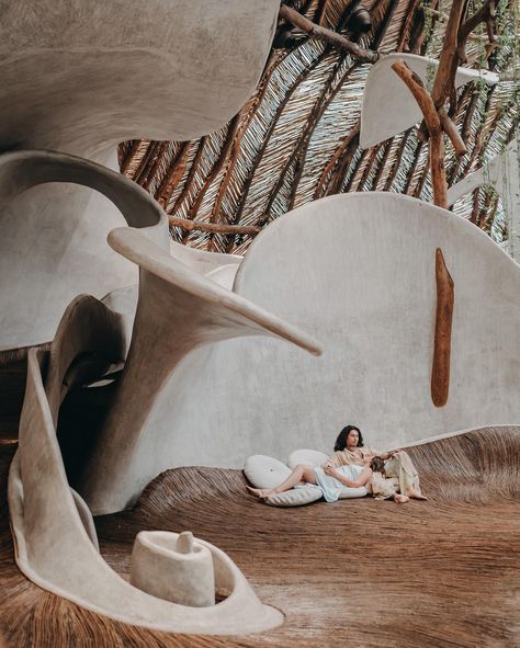 Azulik Uh May, a unique arts center in Mexico, uses fluid architecture, inspired completely by forms found in nature. The results are strikingly beautiful. @Azulikuhmay @junglecuisine.azulik Architecture by @sferik.art ____________________________________ #architecture #inspiringarchitecture #design #interiordesign #inspiringhomes #designerhomes #spaces #inspiringspaces #home #homedesign #interiors #modernarchitecture #dreamhome #homeinspiration #naturaldesigns #uniquedesign #architectu... Azulik Uh May, Bali Houses, Fluid Architecture, Hotel Aesthetic, Bali House, Wedding Couple Photos, Cob House, Arts Center, Inspiring Spaces