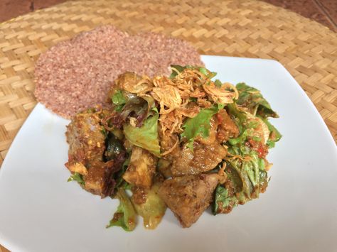 Balinese Recipes, Balinese Recipe, Balinese Food, Boiled Rice, Indonesian Language, How To Boil Rice, Peanut Dressing, Firm Tofu, Salad Vegan