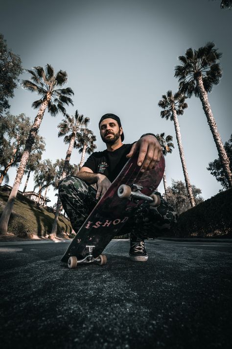 Skate Photoshoot Men, Photos With Skateboard, Senior Skateboard Pictures, Skateboarding Senior Pictures, Senior Pictures With Skateboard, Posing With Skateboard, Skateboard Product Photography, Skateboard Photoshoot Ideas, Senior Picture Ideas Skateboard