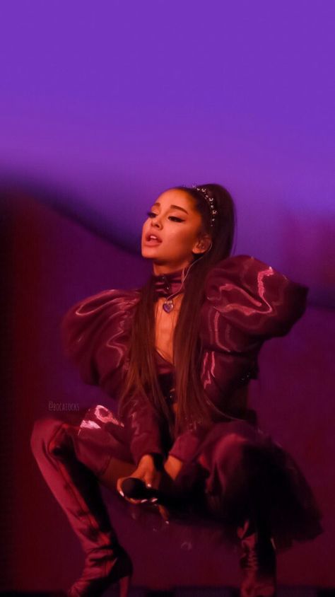 Ariana Grande Swt, Ariana Grande Anime, Sweetener Tour, Coachella Inspiration, Ariana Grande Gif, Ariana Grande Sweetener, Ariana Grande Fans, Tour Poster, Ariana Grande Wallpaper